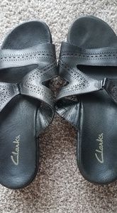 EUC Clarks Sandals Sz 11